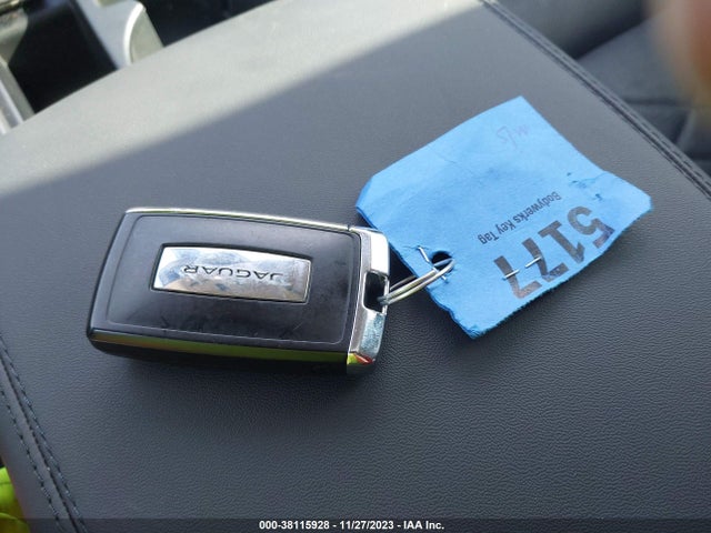 2021 JAGUAR F-PACE SADCJ2EX6MA669597 Photo 10