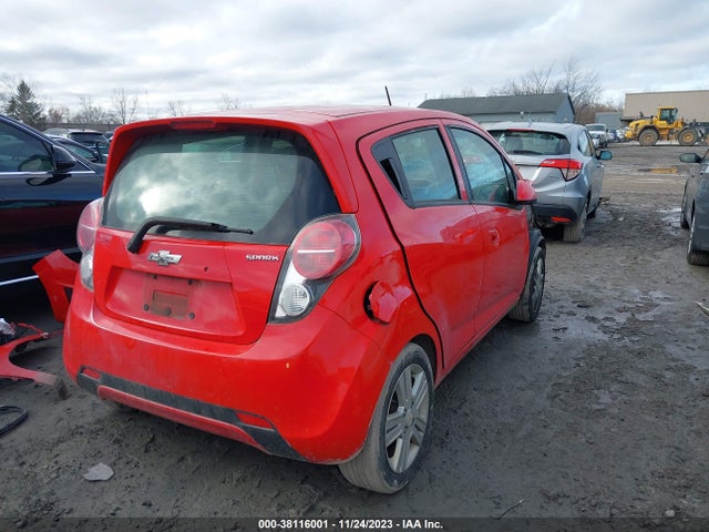 Chevrolet Spark 1lt Auto 2014 KL8CD6S97EC483081 Image 4