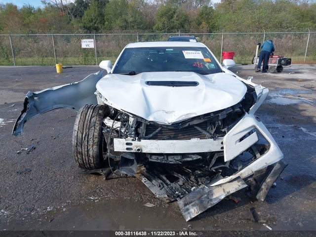 Chevrolet CAMARO 2SS 2019 1G1FH1R7XK0121381 Image 13