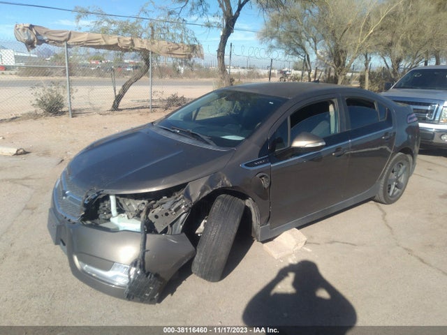 Chevrolet Volt 2014 1G1RE6E4XEU173749 Image 2