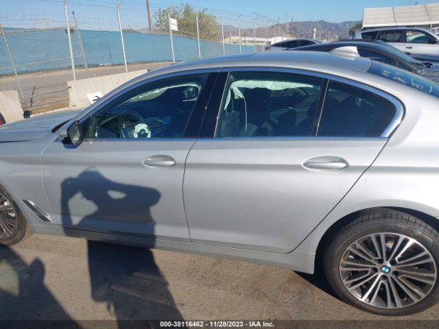 WBAJR3C06LWW74806 BMW 5 Series 530i
