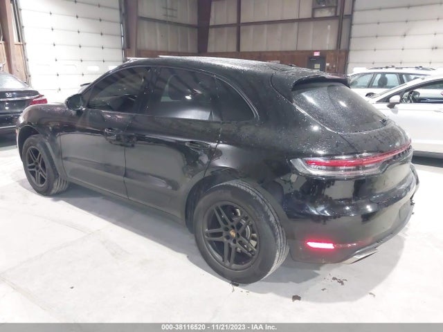2021 PORSCHE MACAN WP1AA2A54MLB11113 Photo 2
