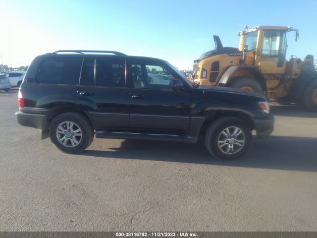 2004 LEXUS LX 470 VIN: JTJHT00W143538335