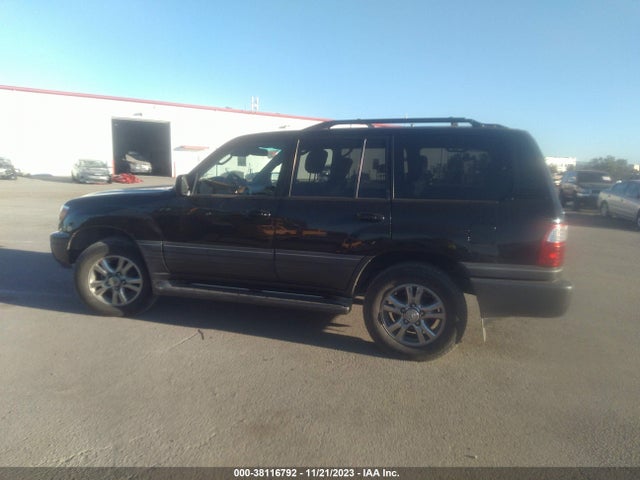 2004 LEXUS LX 470 VIN: JTJHT00W143538335