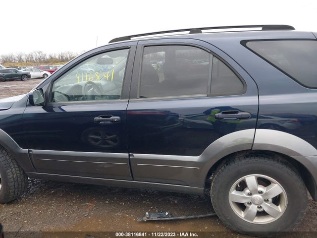 2008 KIA SORENTO EX VIN: KNDJC736885797892