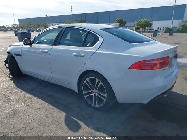 2017 JAGUAR XE SAJAD4BV9HA974334 Photo 2
