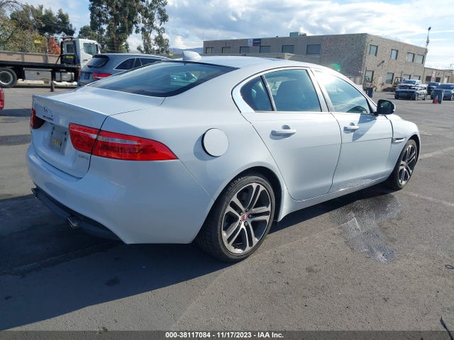 2017 JAGUAR XE SAJAD4BV9HA974334 Photo 3