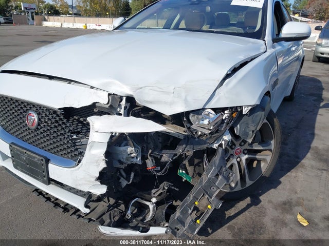 2017 JAGUAR XE SAJAD4BV9HA974334 Photo 5