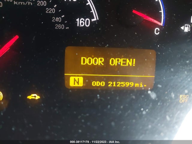 2006 HYUNDAI AZERA LIMITED/SE VIN: KMHFC46F76A097197