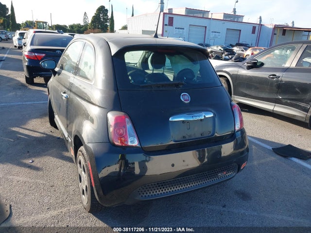 Fiat 500E BATTERY ELECTRIC 2017 3C3CFFGE7HT550377 Image 16