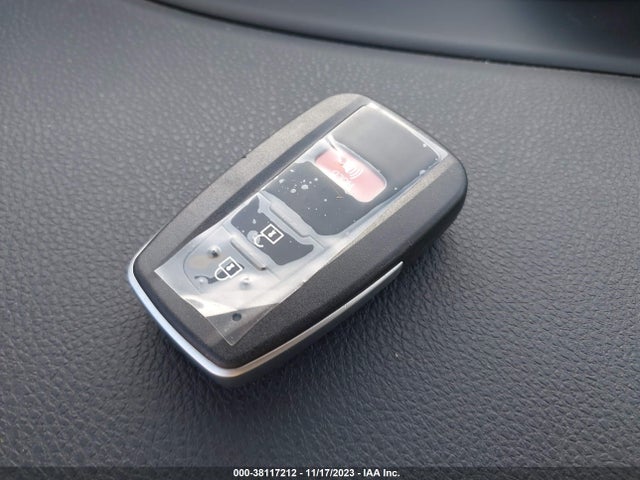 2017 Toyota Prius Prime Premium მანქანა იყიდება აუქციონზე, vin: JTDKARFP7H3064223, აუქციონის ნომერი: 38117212