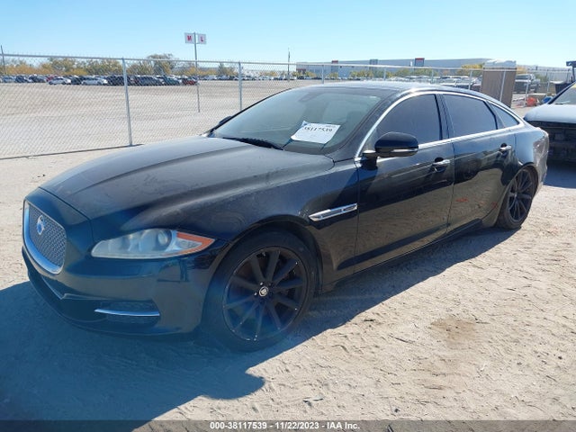 2011 JAGUAR XJ SAJWA2GB9BLV14832 Photo 1