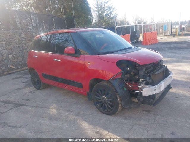 2014 FIAT 500L ZFBCFABH1EZ002950 Photo 0