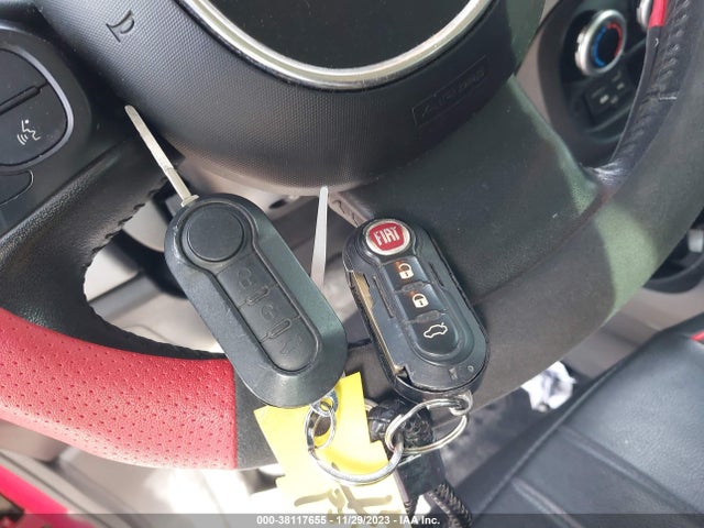 2014 FIAT 500L ZFBCFABH1EZ002950 Photo 10