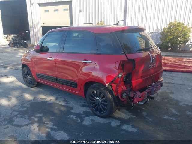 2014 FIAT 500L ZFBCFABH1EZ002950 Photo 2