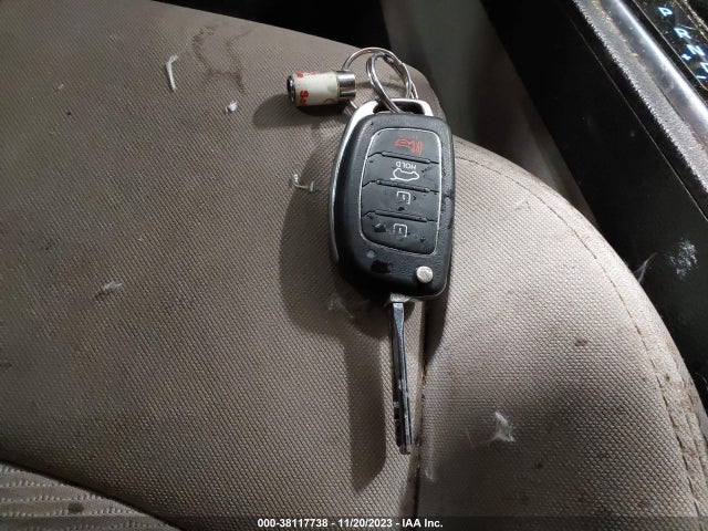 Hyundai SONATA 2017 5NPE24AFXHH541338 Image 11