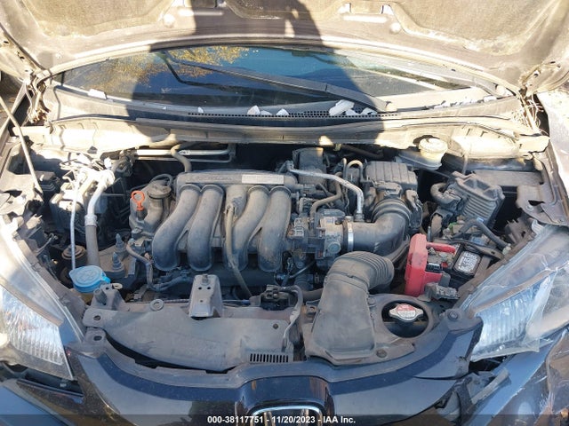 Honda FIT LX 2015 3HGGK5H50FM760457 Image 10