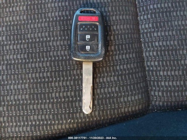 Honda FIT LX 2015 3HGGK5H50FM760457 Image 11