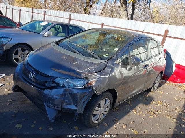 Honda FIT LX 2015 3HGGK5H50FM760457 Image 2