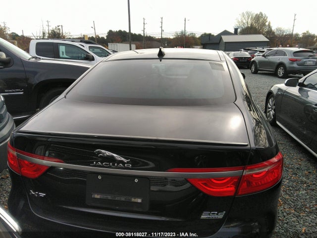 SAJBL4BN1HCY48027 Jaguar Xf 20d R-sport