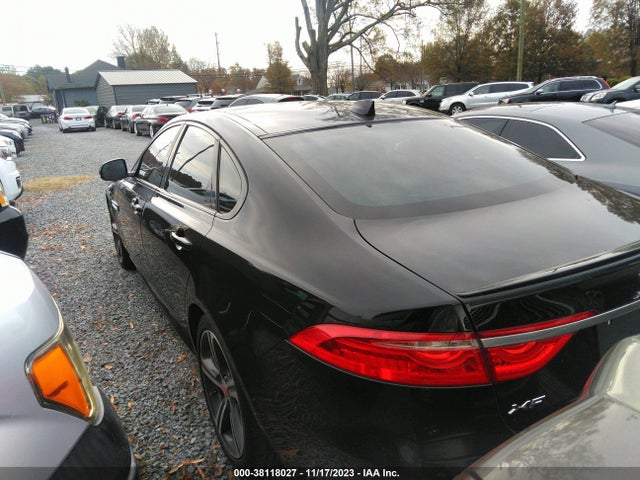 SAJBL4BN1HCY48027 Jaguar Xf 20d R-sport