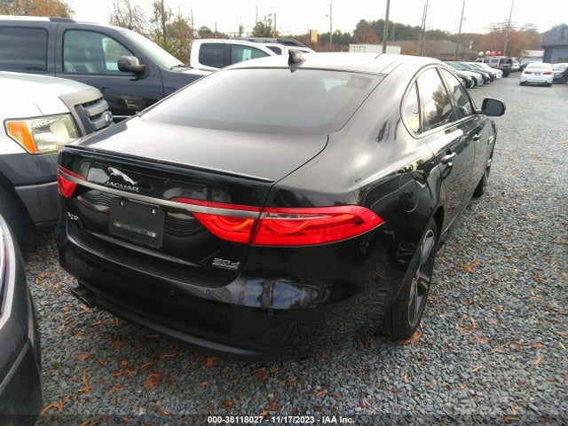 SAJBL4BN1HCY48027 Jaguar Xf 20d R-sport