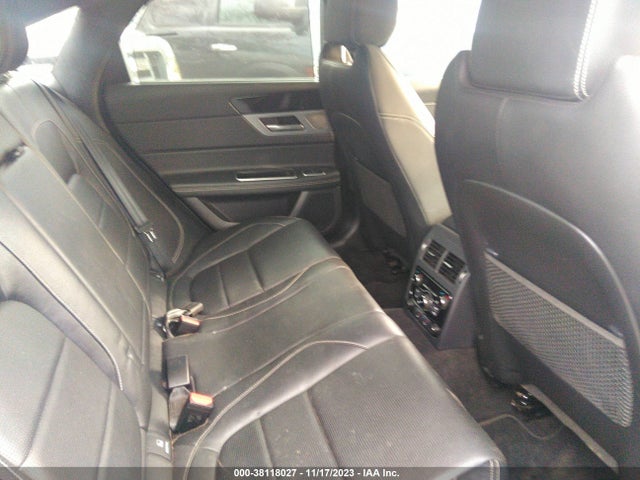 SAJBL4BN1HCY48027 Jaguar Xf 20d R-sport