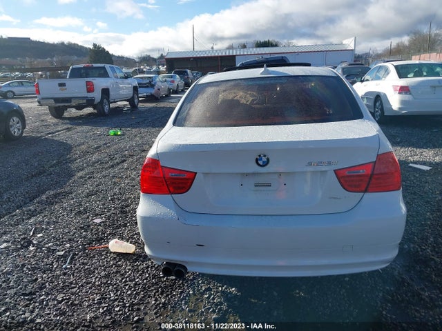 2011 BMW 328I VIN: WBAPH7G52BNM54819