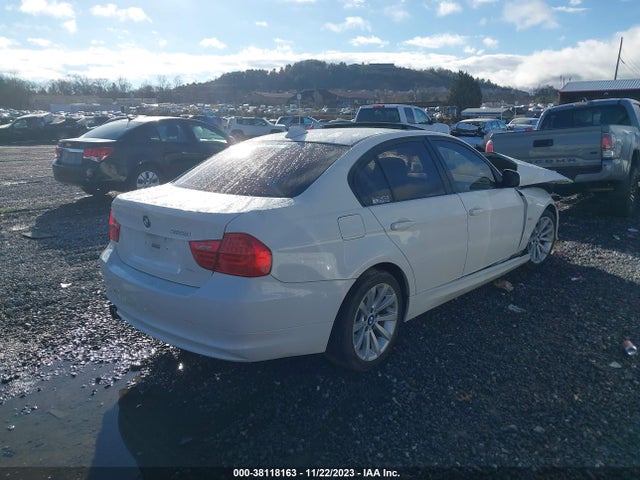 2011 BMW 328I VIN: WBAPH7G52BNM54819