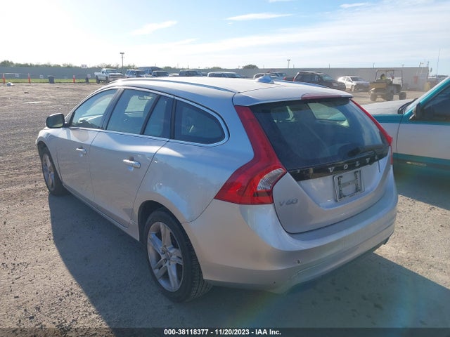 Volvo V60 T5 Premier Plus 2015 YV126MEC1F1206992 Image 3
