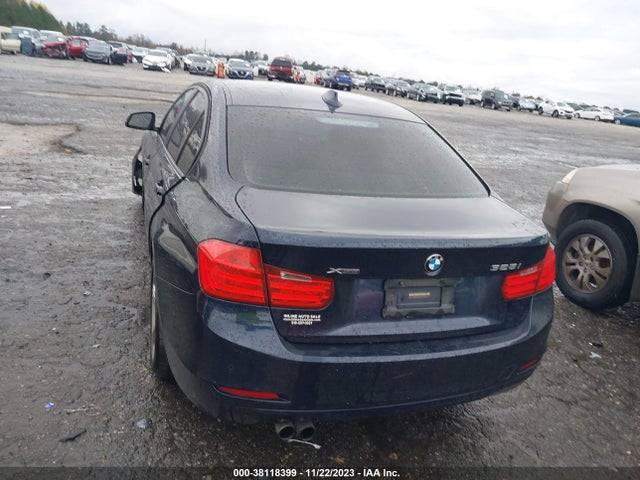 BMW 328i Xdrive 2014 WBA3B5G5XENS10473 Image 16