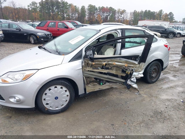 2012 FORD FOCUS SE VIN: 1FAHP3F22CL126717