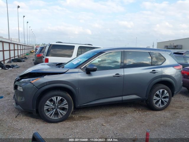 5N1AT3BBXMC766720 Nissan Rogue Sv Intelligent Awd