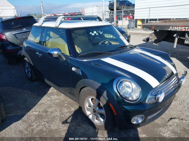 2008 MINI COOPER WMWMF335X8TU66826 Photo 0