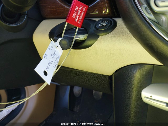 2008 MINI COOPER WMWMF335X8TU66826 Photo 10