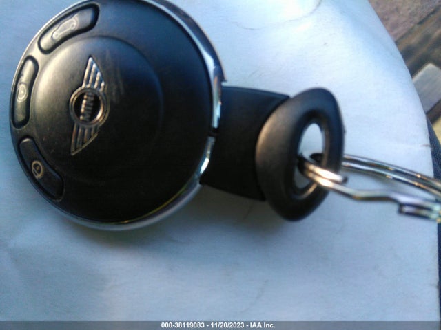 2012 MINI COOPER WMWSU3C50CT540731 Photo 10