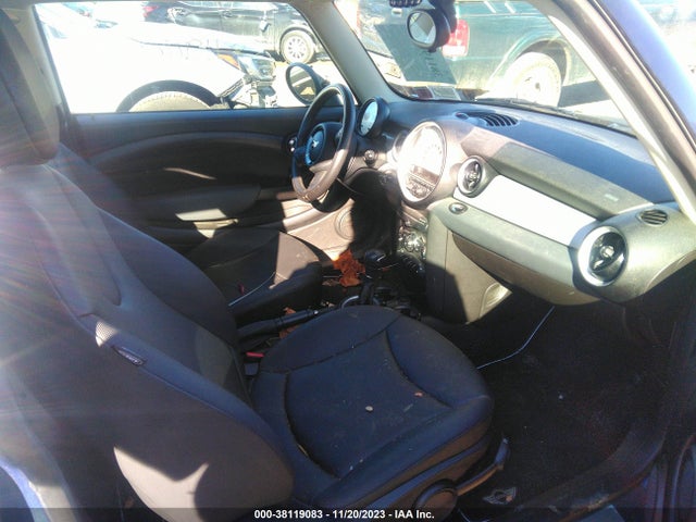 2012 MINI COOPER WMWSU3C50CT540731 Photo 4