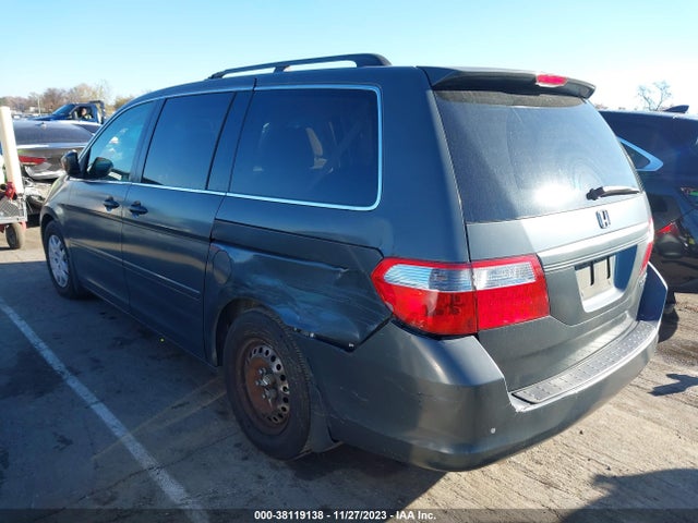 2005 HONDA ODYSSEY LX VIN: 5FNRL38275B113720