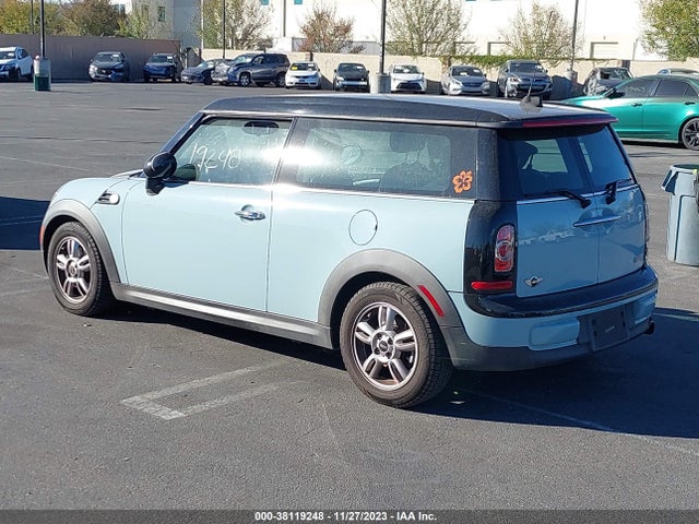 2013 MINI COOPER CLUBMAN WMWZF3C55DT489723 Photo 2