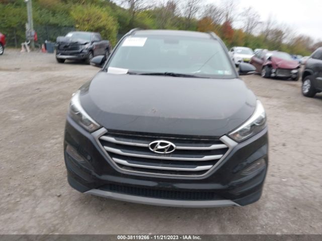 KM8J3CA27JU736680 Hyundai Tucson Value