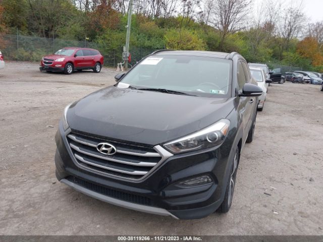 KM8J3CA27JU736680 Hyundai Tucson Value