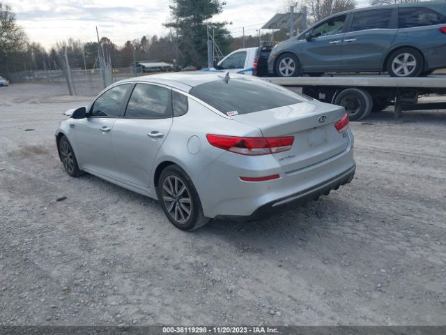 2019 KIA OPTIMA 5XXGT4L35KG361387 Photo 2