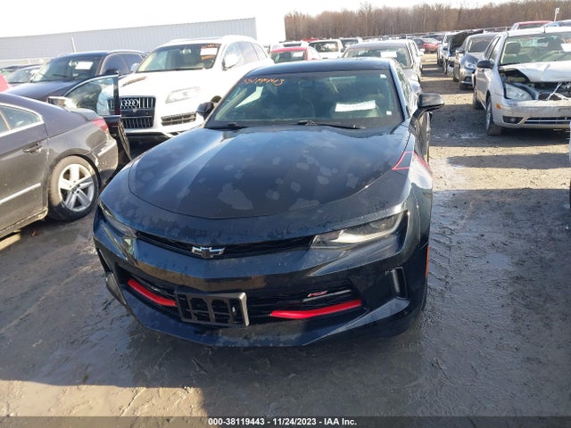 Chevrolet Camaro 2lt 2018 1G1FD1RS9J0154855 Image 12
