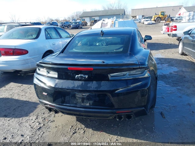 Chevrolet Camaro 2lt 2018 1G1FD1RS9J0154855 Image 16