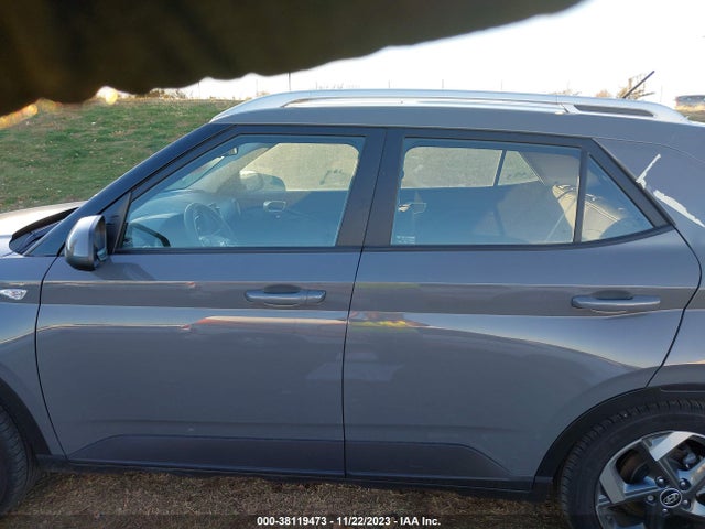 2023 HYUNDAI VENUE SEL VIN: KMHRC8A39PU232004