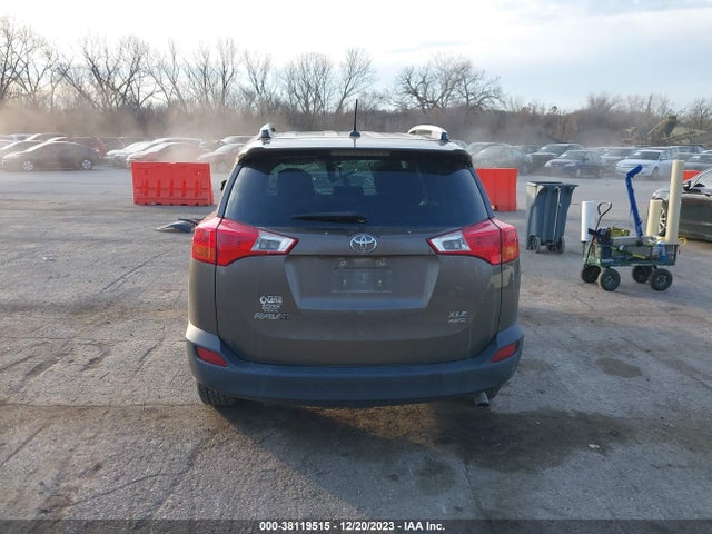 2015 TOYOTA RAV4 XLE VIN: 2T3RFREV8FW243817
