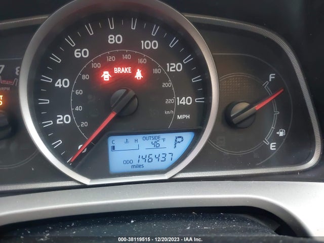 2015 TOYOTA RAV4 XLE VIN: 2T3RFREV8FW243817