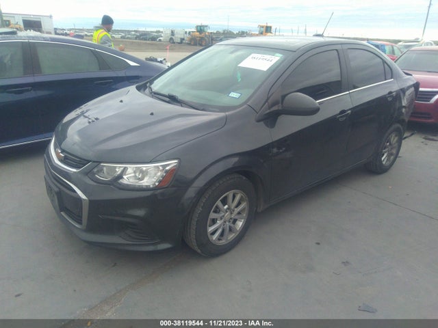 Chevrolet Sonic Lt Auto 2018 1G1JD5SH4J4140824 Image 2
