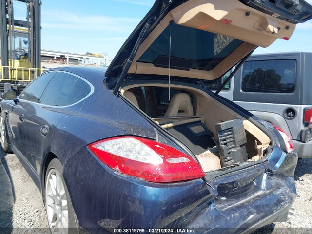 2011 PORSCHE PANAMERA WP0AB2A73BL062404 Photo 2