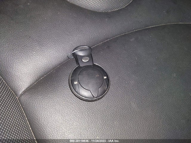 2011 MINI COOPER S WMWSV3C52BTY12238 Photo 10